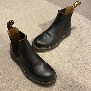 Dr. Martens 2976 CHELSEA BOOT - size 8 (EU 39)